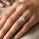 14k IGI certified round ring with E-F color VVS-VS clarity diamonds 192